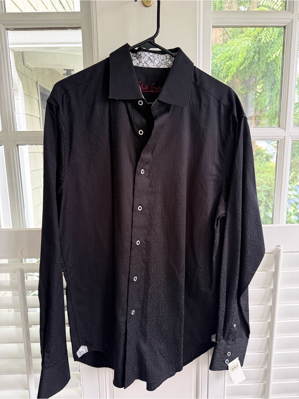 Windsor Men's Black Jacquard Button-Up Dress Shirt